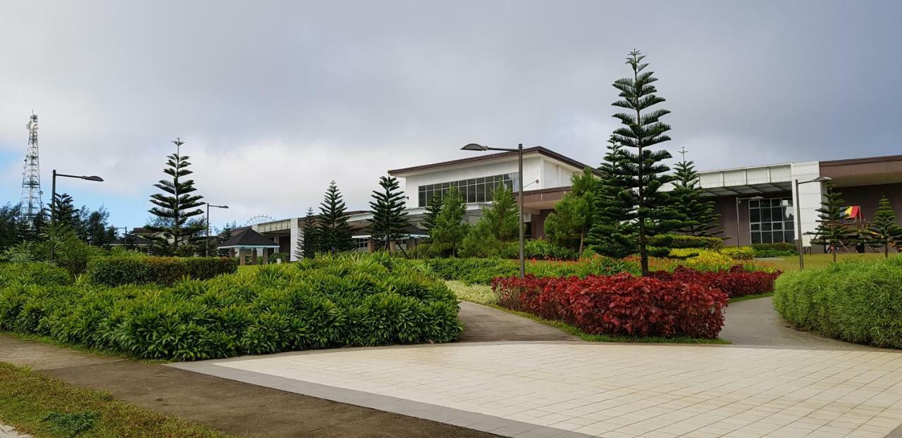 טגאיטאי D'Nest Lake Parc Tagaytay מראה חיצוני תמונה